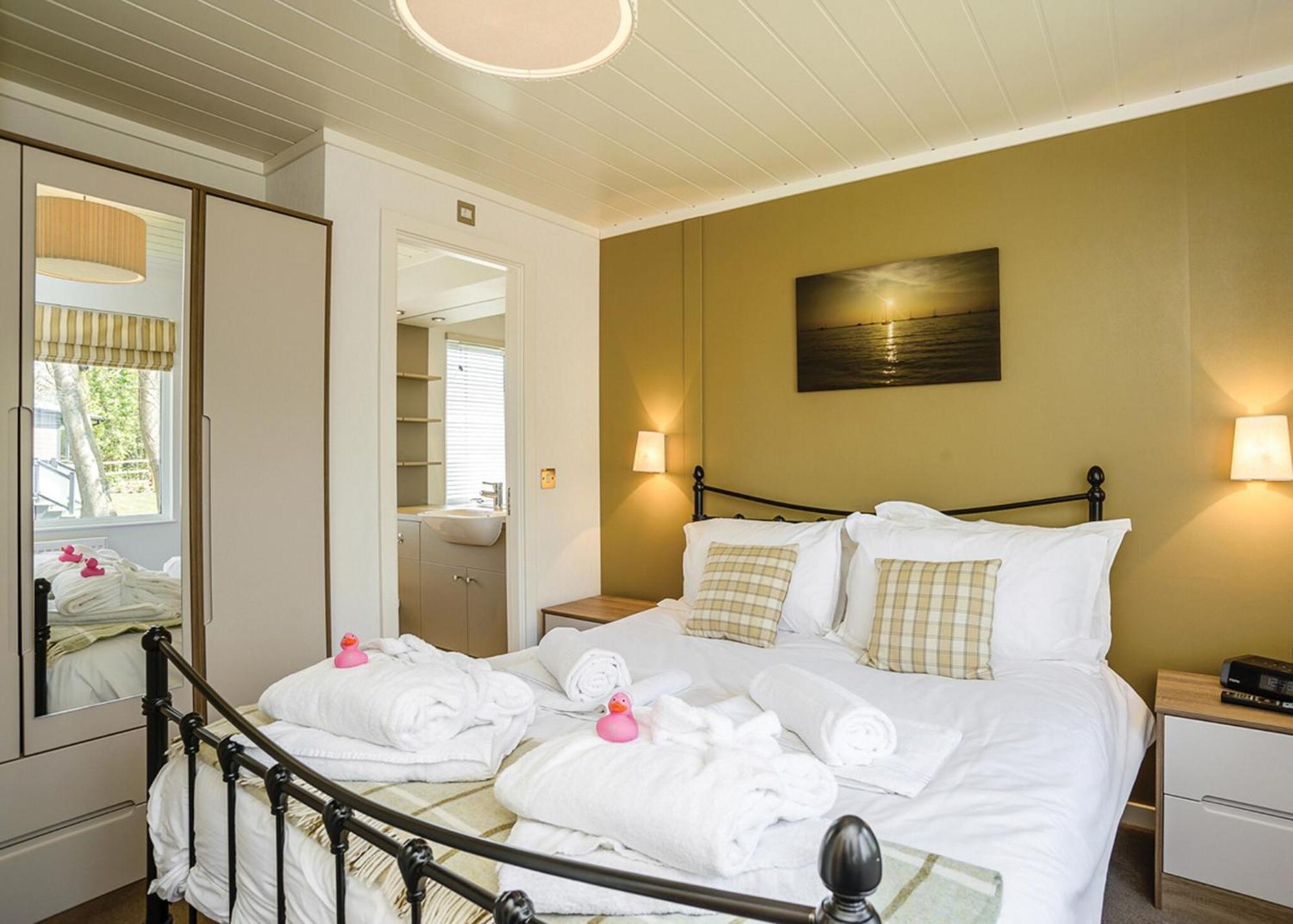 Woodside Coastal Retreat Hotel Fishbourne  Room photo
